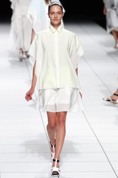 Look 40